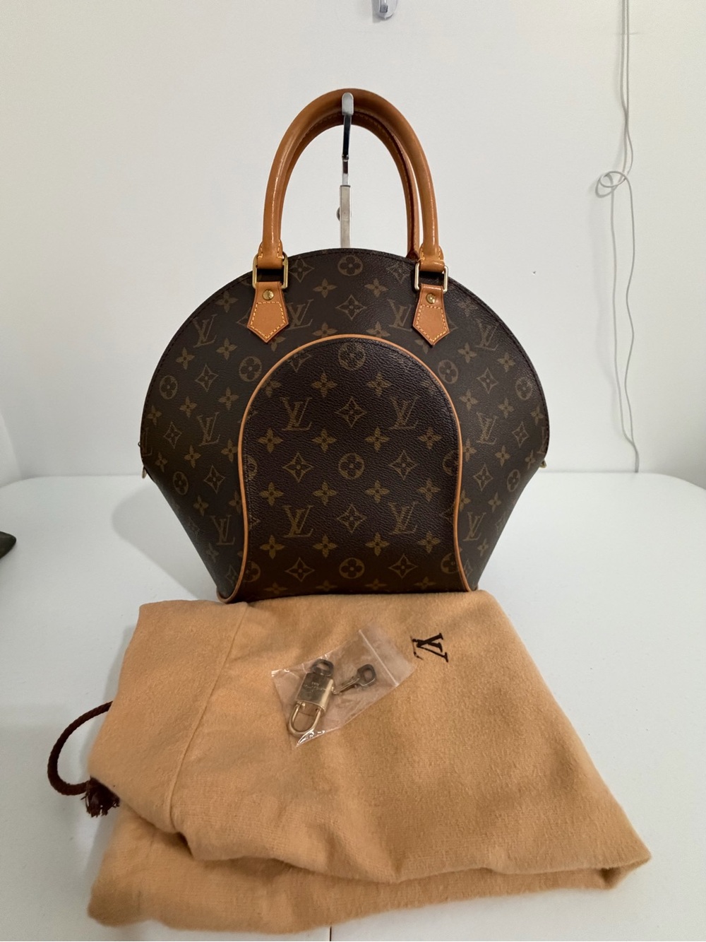 Louis Vuitton Monogram ellipse mm Satchel in Brown and Tan Leather Trim